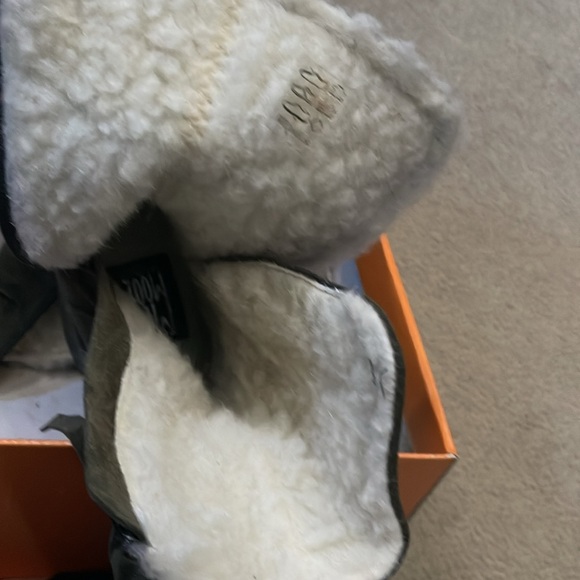 NIB miz mooz green suede forest booties boot size 41 (10us) - Picture 5 of 6